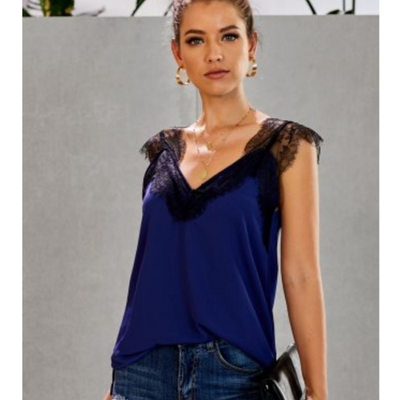 Chic Blue & Black Lace Camisole - Picture 2 of 6